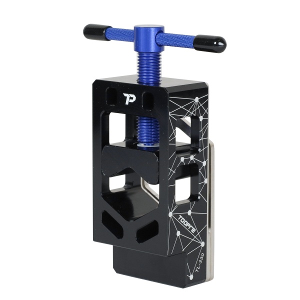 Инструмент для фиксации труб диаметром 15-37мм с направляющей для пилы TOOPRE TL-330. алюминий/сталь