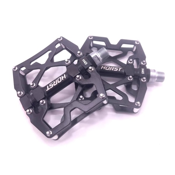 Педали Horst H45 широкие, ось Cr-Mo  с 1 герм. промподш.+1 DU. смен. шип. 90*105*17мм, 448 г черные 