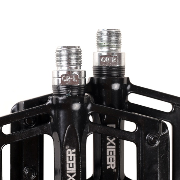 Педали ROADBOY, 9/16 резьба, CNC корпус, 3 пром. подшипника, 114х108мм, с рефлектором, CR-MO ось