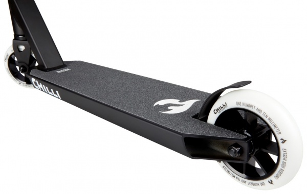 Самокат трюковой Chilli 2021 Pro Scooter Base Black/White