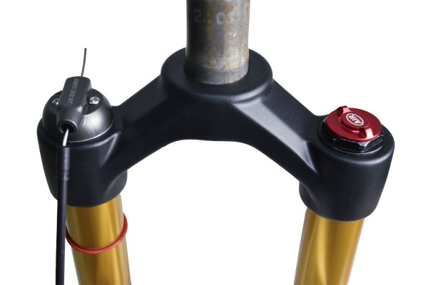 Вилка GRINZ ES-547 HRLO AIR 29"1.1\8"ход120мм, воздушная, локаут гидравлический, магний, под ось 15м