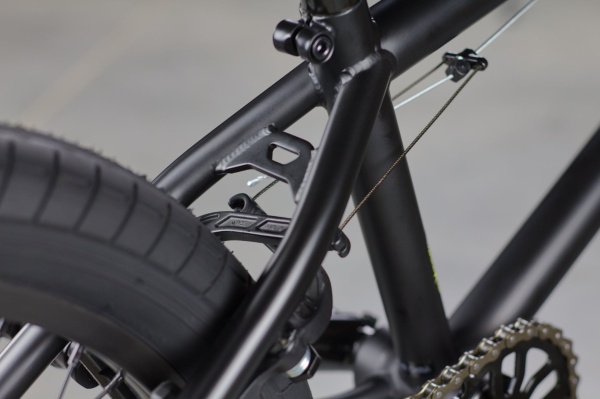 Велосипед Atom Ion DLX MattGunBlack 20.4 (2023)